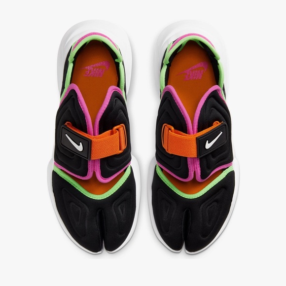 NEW Nike Aqua Rift Fire Pink With Socks - Picture 2 of 15